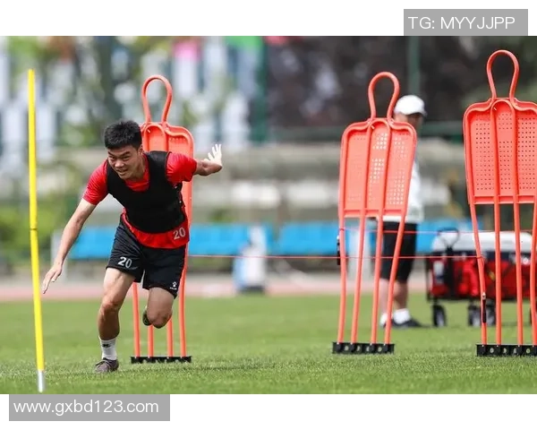 恒丰足球俱乐部:奋力拼搏再创辉煌,携手共筑足球梦想新篇章